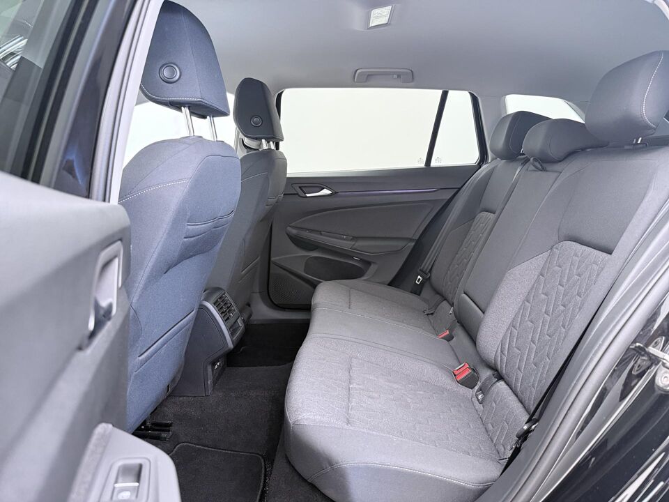 Volkswagen Golf Variant 1.5 eTSI Life Edition