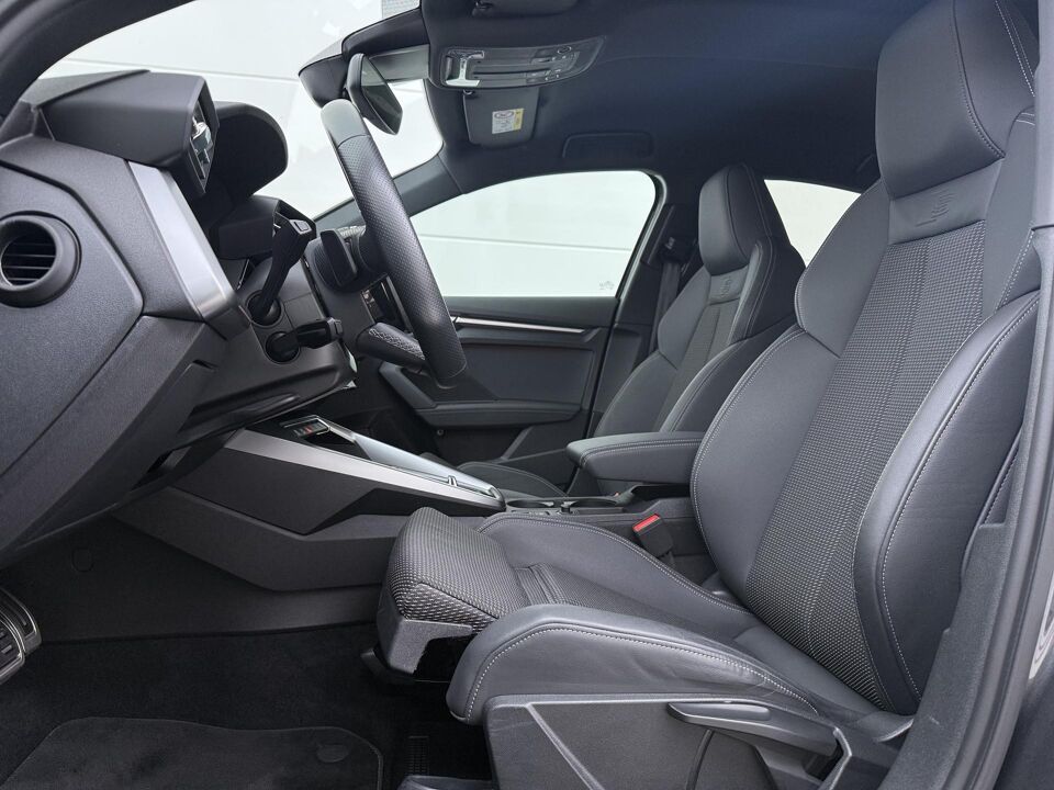 Audi A3 Limousine 30 TFSI S-line