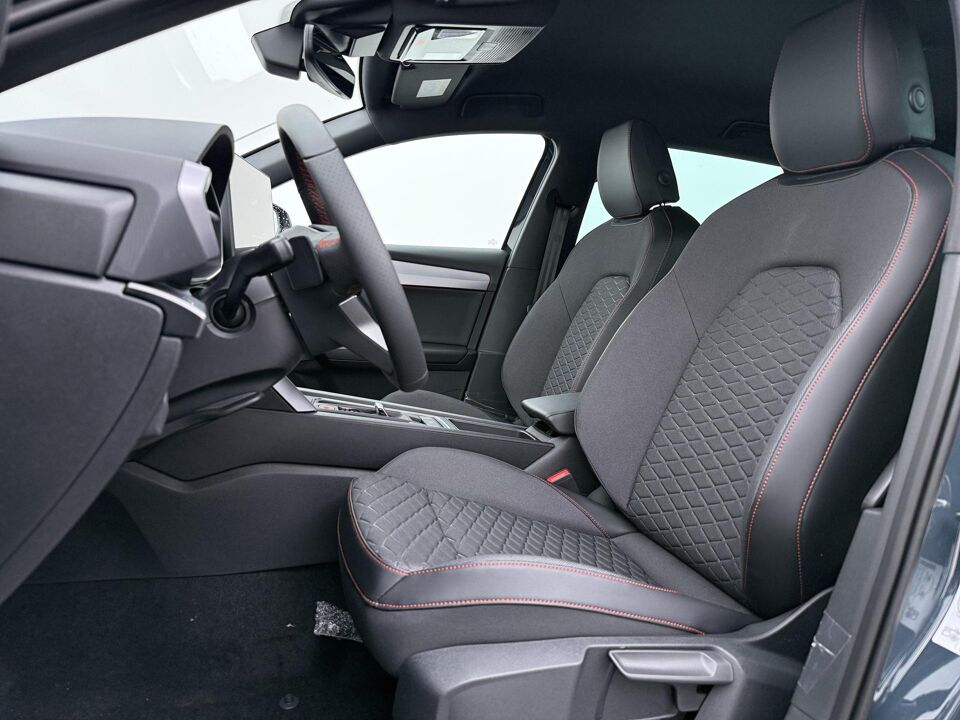 SEAT Leon Sportstourer FR Business 1.5 TSI eHybrid 150 kW / 204 PK