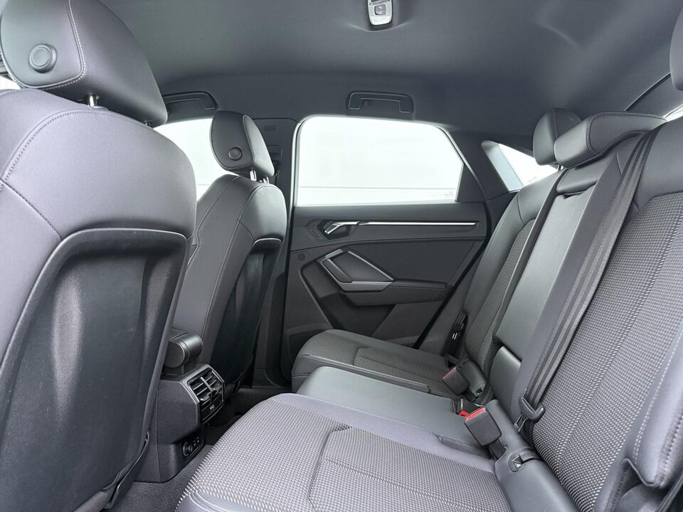 Audi Q3 Sportback 45 TFSIe S-line