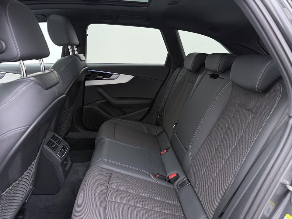 Audi A4 Avant 35 TFSI S-Line