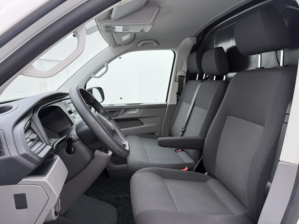 VW-Bedrijfswagens Transporter 2.0 TDI 90 PK L1H1 28 Comfortline