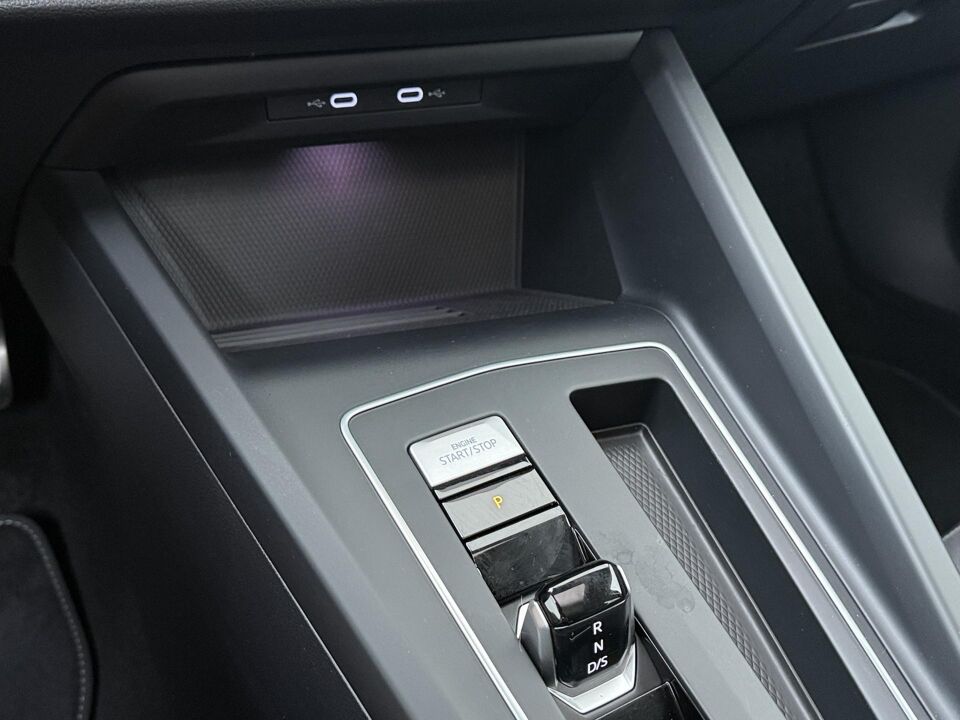 Volkswagen Golf 1.5 eHybrid Life Edition