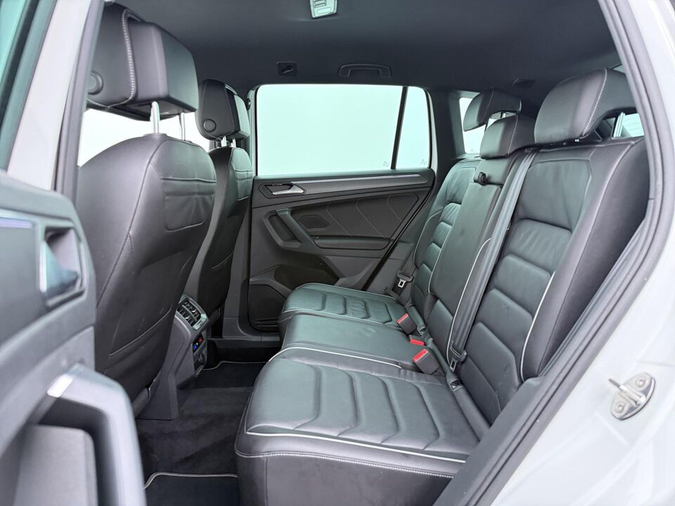 Volkswagen Tiguan 1.4 TSI eHybrid R-Line Business+