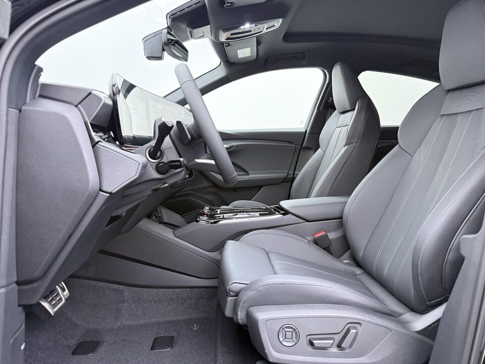Audi Q6 Sportback e-tron S edition performance 100 Kwh 225 kW / 306 PK
