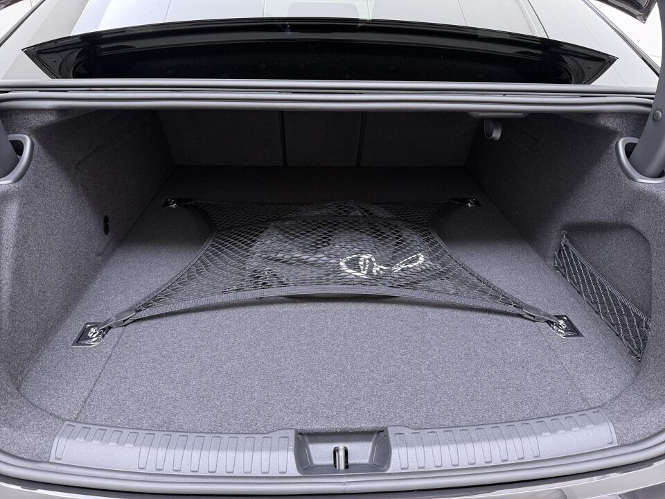Audi A6 Limousine S edition 2.0 e-hybrid 220 kW / 299 PK