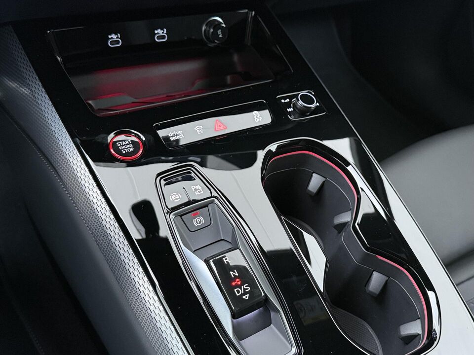 Audi A5 Limousine S edition 2.0 e-hybrid 220 kW / 299 PK