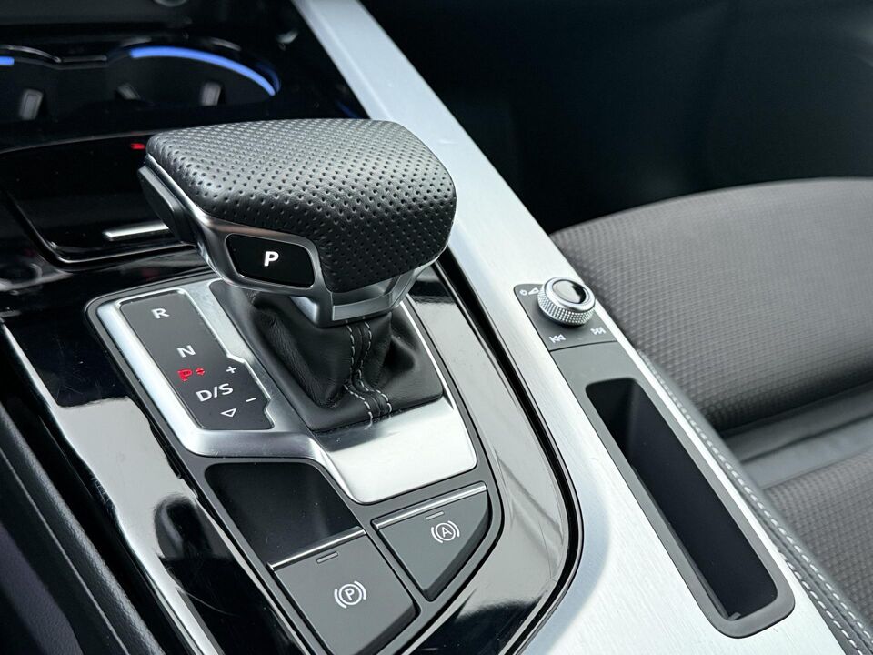 Audi A4 Avant 35 TFSI S-line