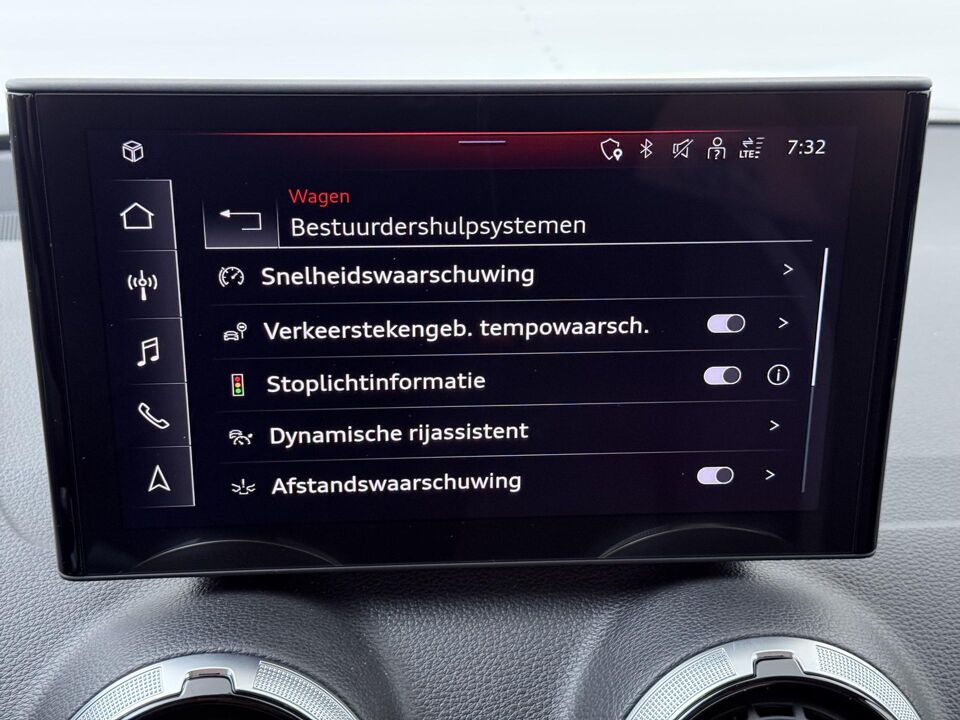 Audi Q2 35 TFSI S-line