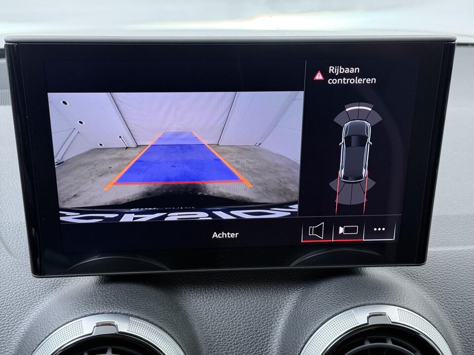 Audi Q2 35 TFSI S-line