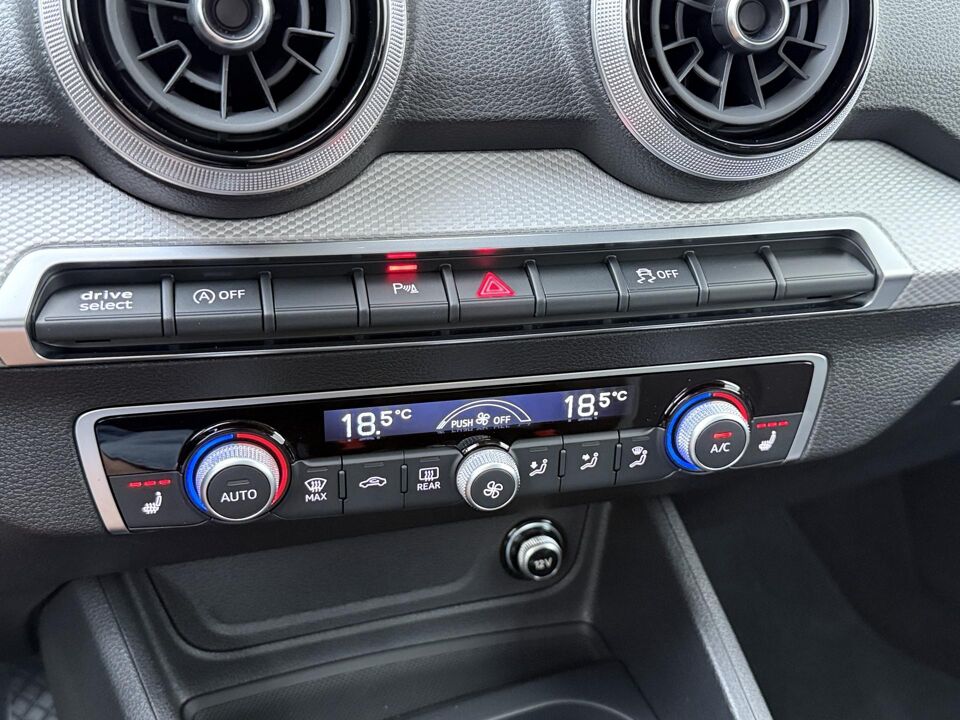 Audi Q2 35 TFSI S-line