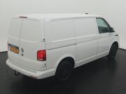 VW-Bedrijfswagens Transporter 2.0 TDI 150 PK L1H1 28 Highline