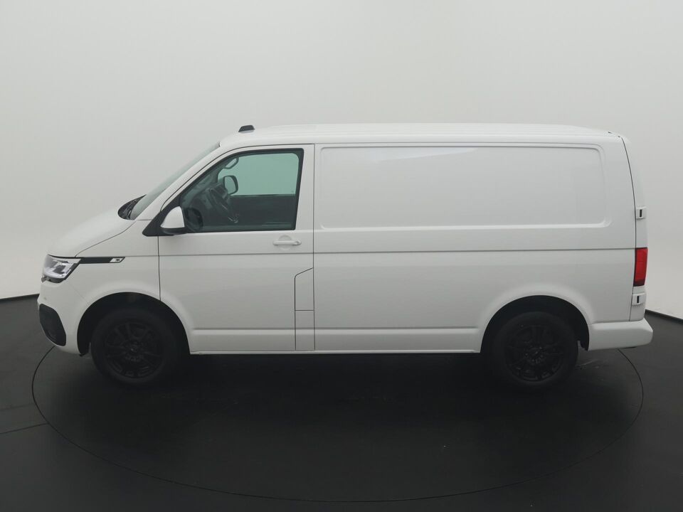 VW-Bedrijfswagens Transporter 2.0 TDI 150 PK L1H1 28 Highline