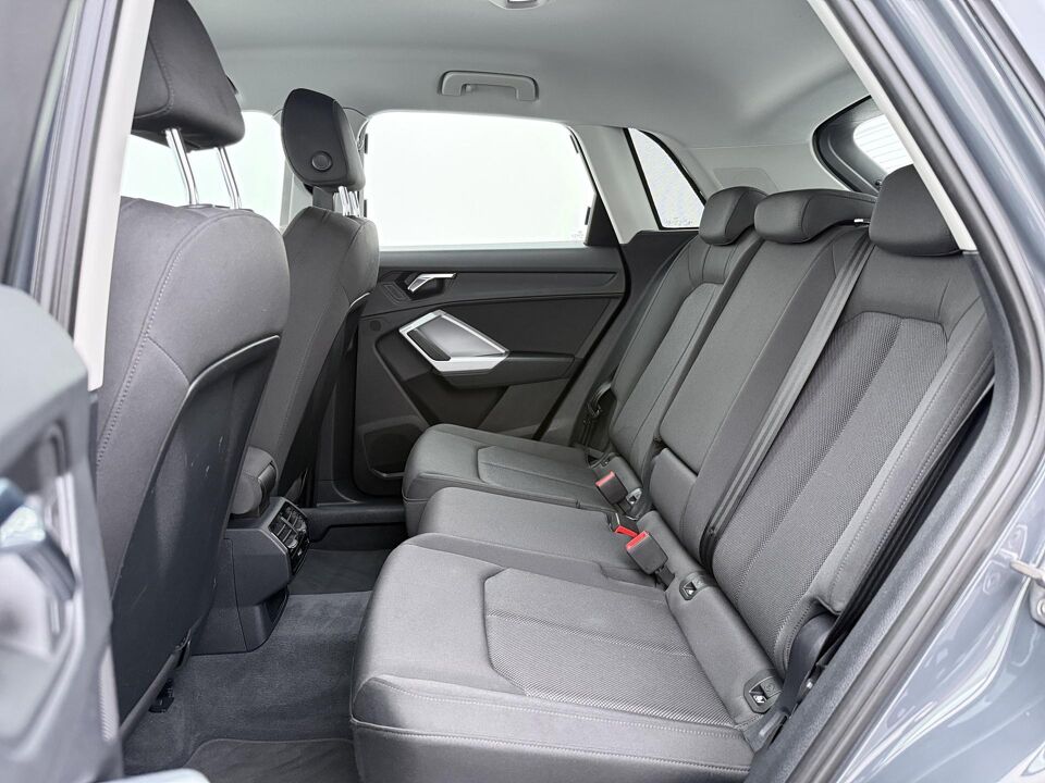 Audi Q3 35 TFSI Business Edition