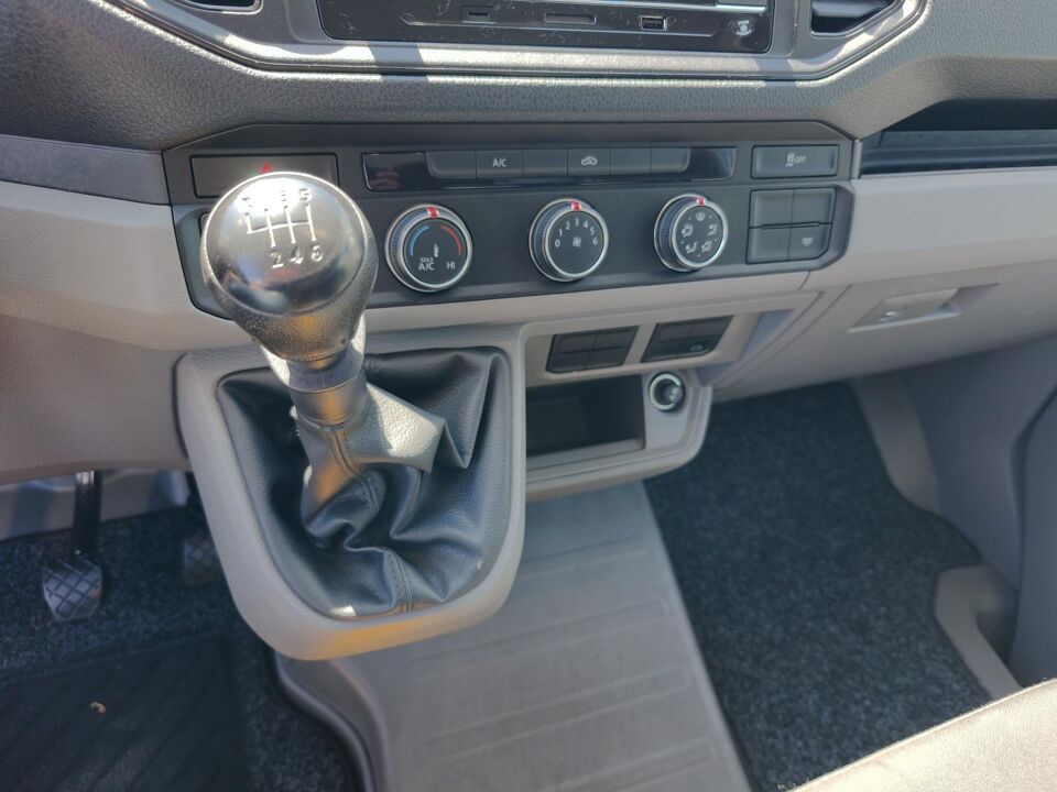 VW-Bedrijfswagens Crafter 35 2.0 TDI 140 PK L4 Trendline