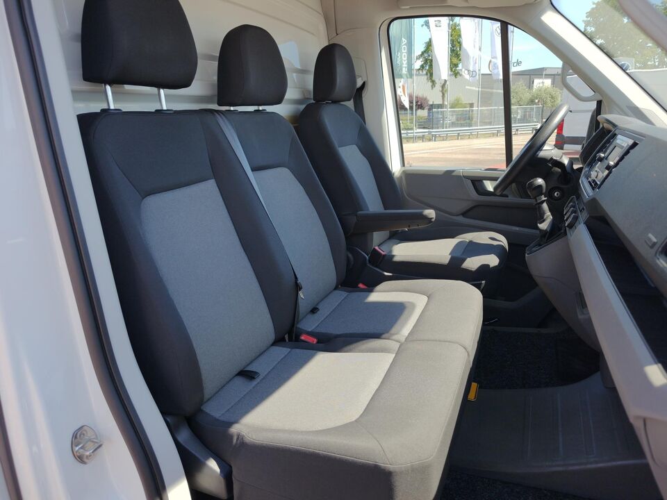 VW-Bedrijfswagens Crafter 35 2.0 TDI 140 PK L4 Trendline