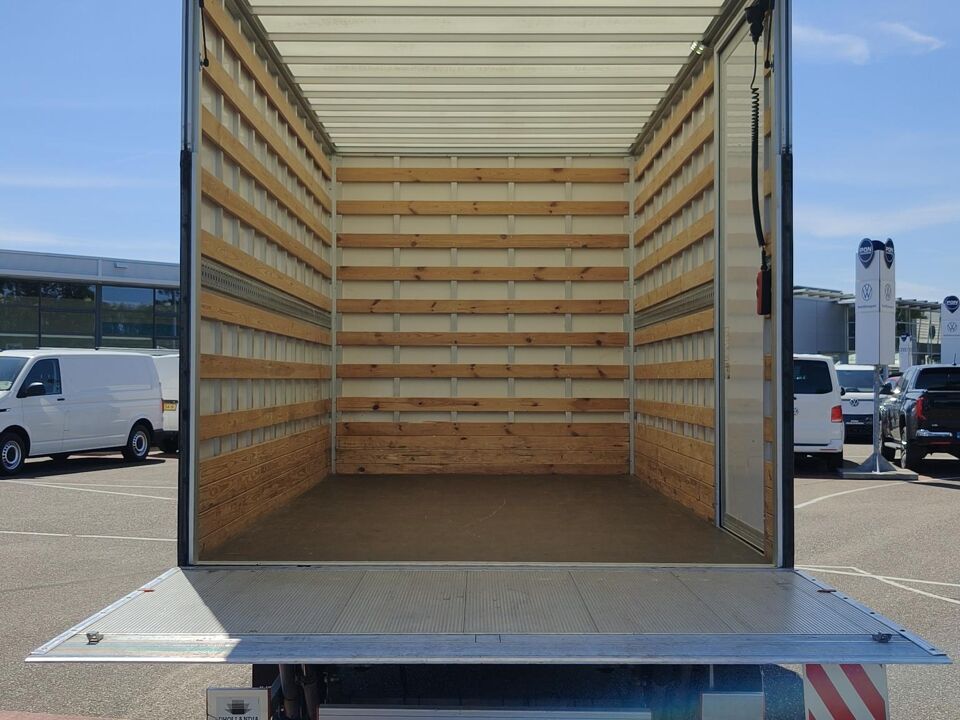 VW-Bedrijfswagens Crafter 35 2.0 TDI 140 PK L4 Trendline