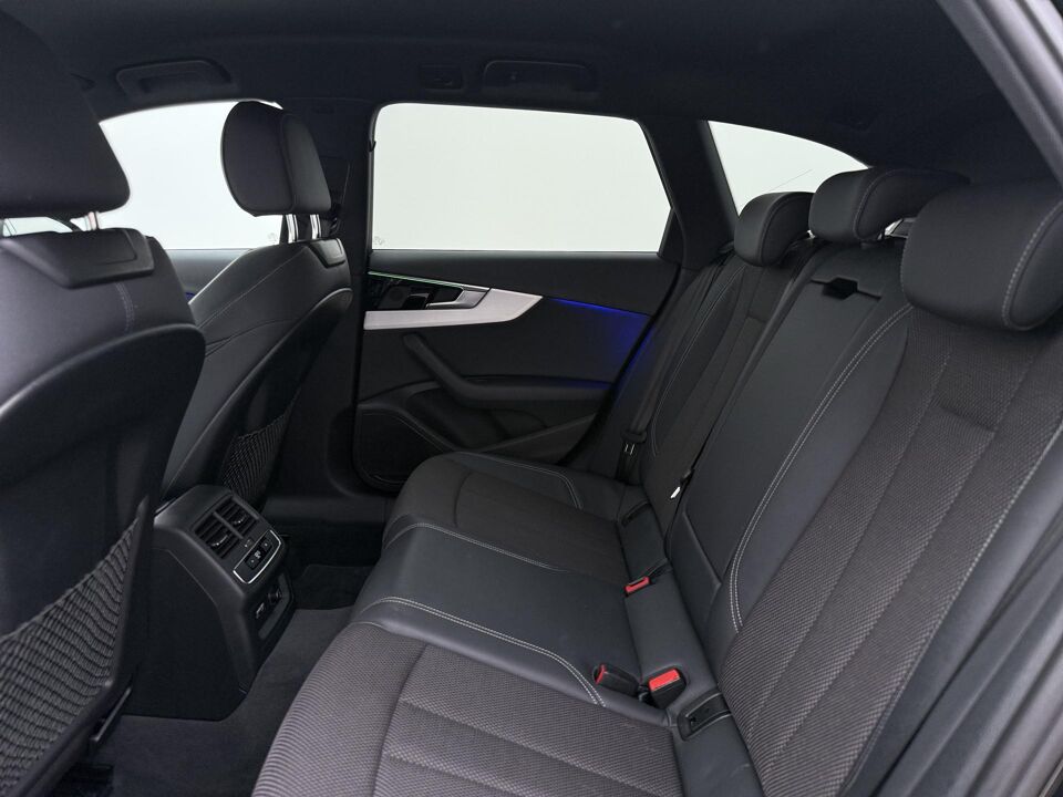 Audi A4 Avant 35 TFSI S-Line