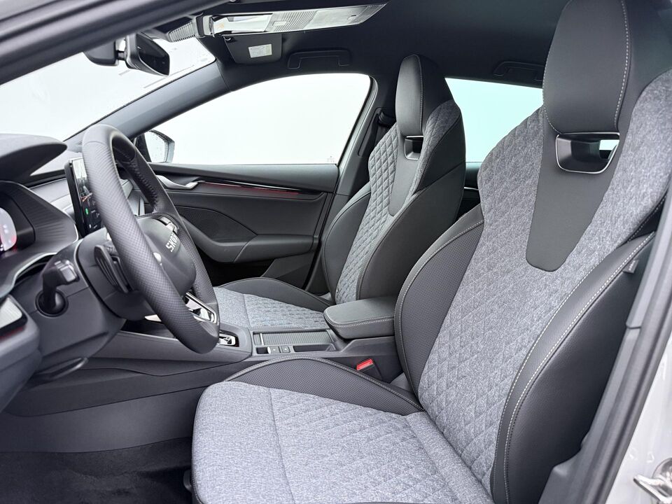 Škoda Octavia Combi Sportline Business 1.5 TSI m-HEV 110 kW / 150 PK