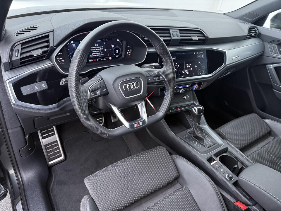 Audi Q3 Sportback 45 TFSIe S-line