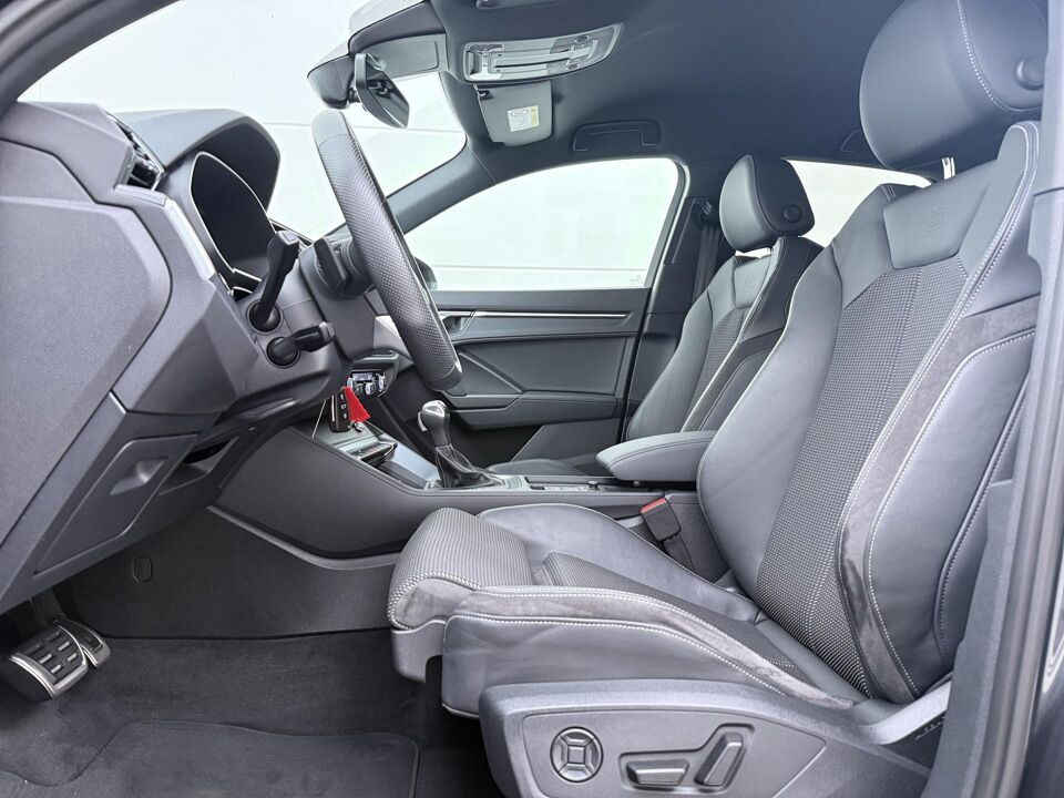 Audi Q3 Sportback 45 TFSIe S-line