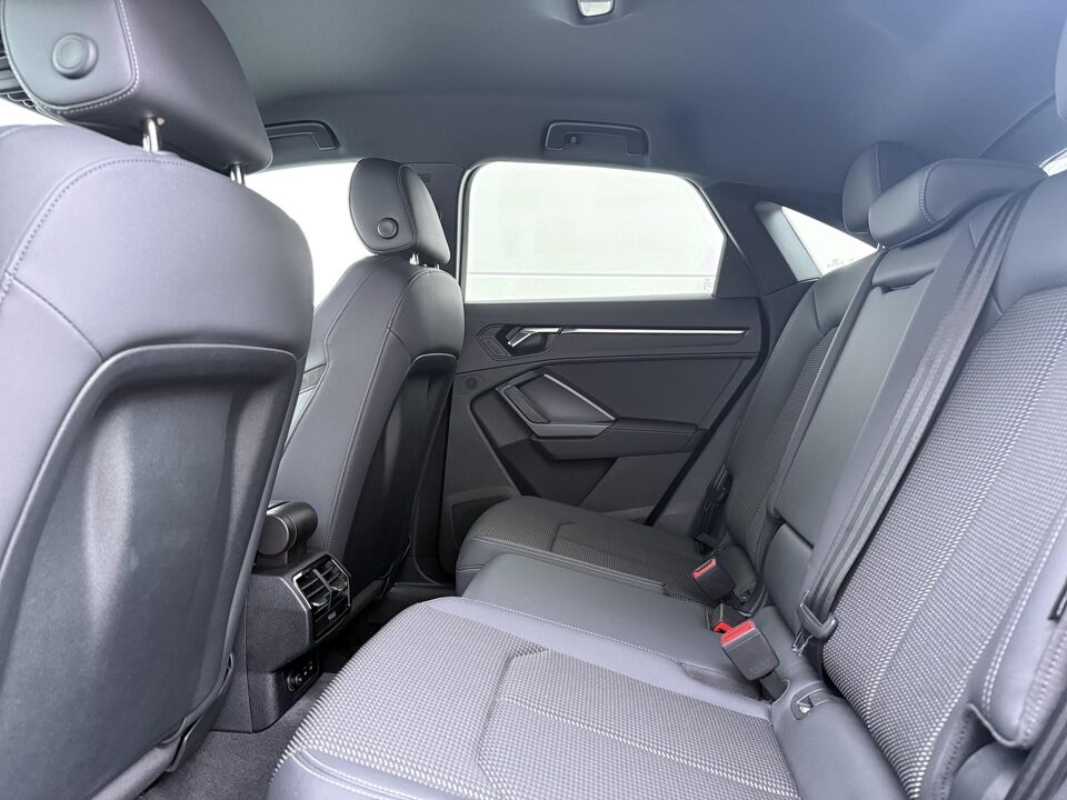 Audi Q3 Sportback 45 TFSIe S-line