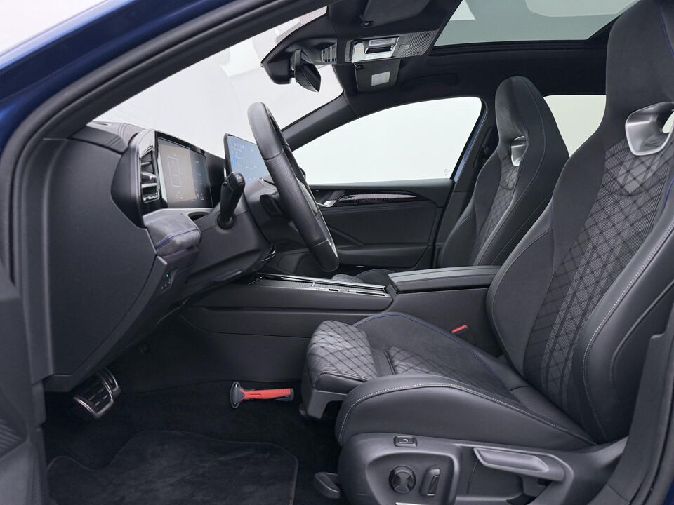 Volkswagen Passat Variant 1.5 eHybrid R-Line Business