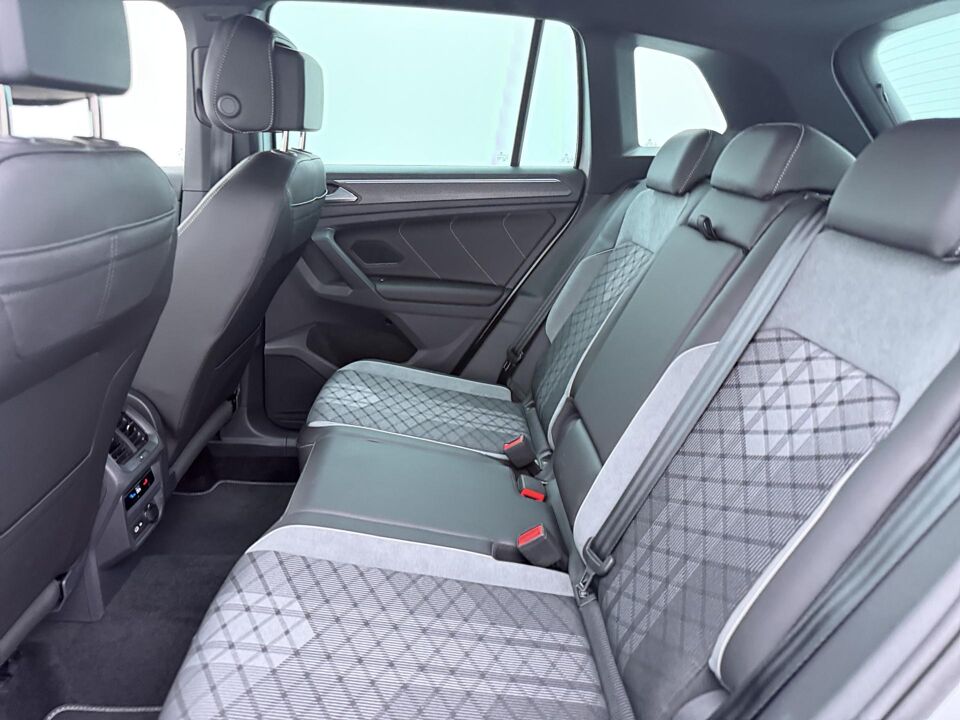 Volkswagen Tiguan 1.4 TSI eHybrid R-Line Business