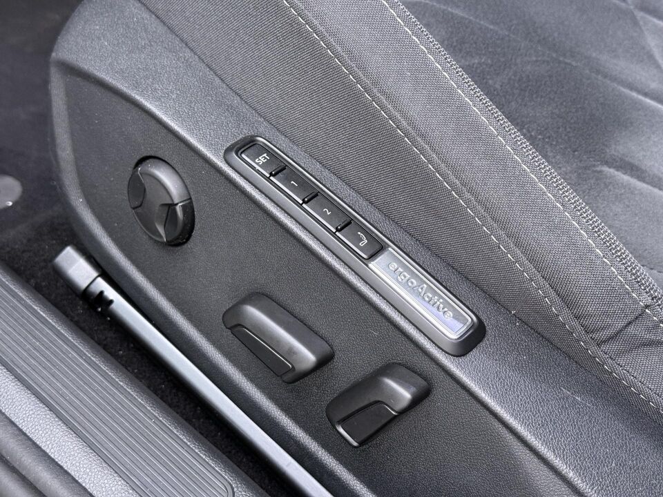 Volkswagen Golf 1.4 eHybrid Style