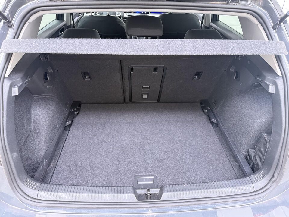 Volkswagen Golf 1.5 TSI Oranje Edition