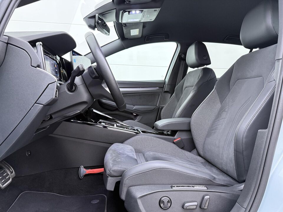 Volkswagen Golf 1.5 eHybrid 50 Edition