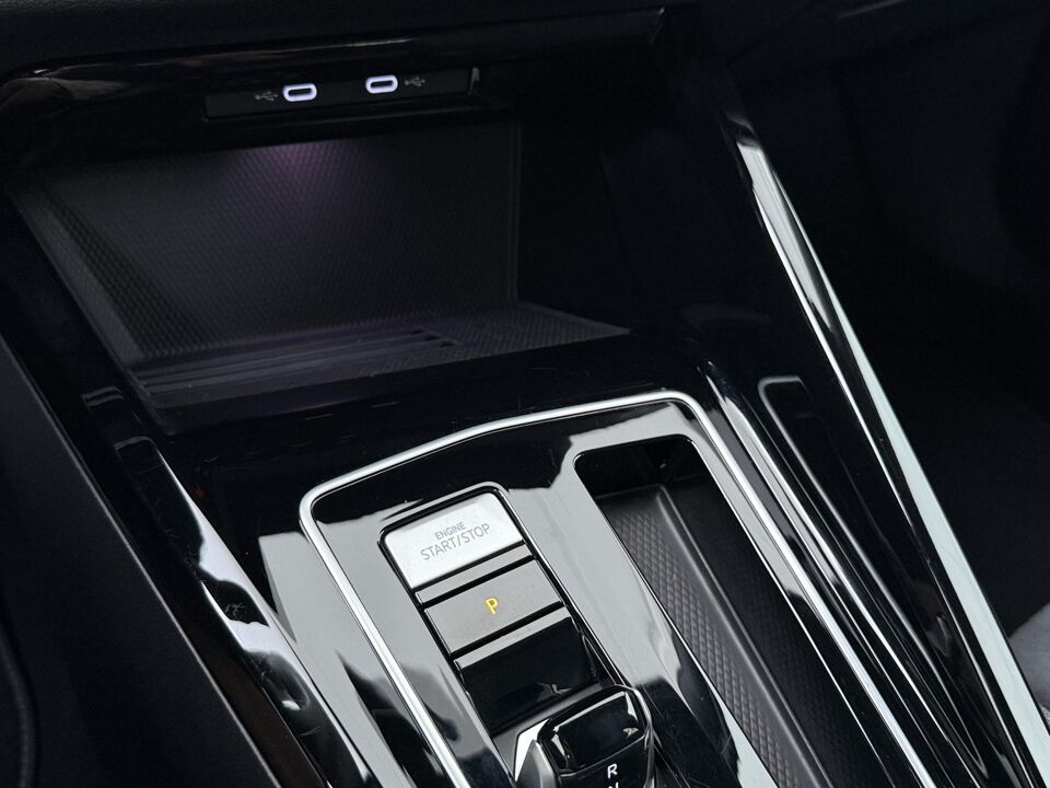 Volkswagen Golf 1.5 eHybrid 50 Edition