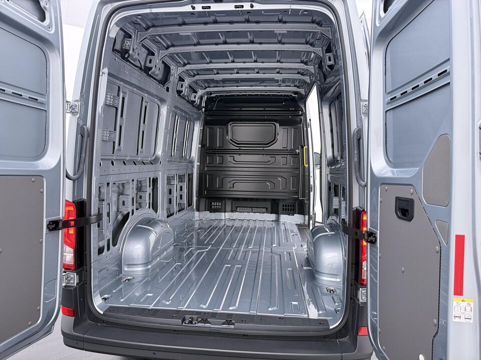 VW-Bedrijfswagens Crafter (GP) 30 2.0 TDI 140 PK Autom. L3H3 Highline