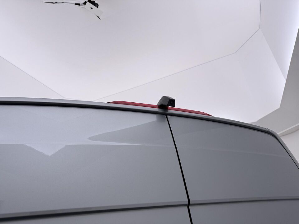VW-Bedrijfswagens Crafter (GP) 30 2.0 TDI 140 PK Autom. L3H3 Highline