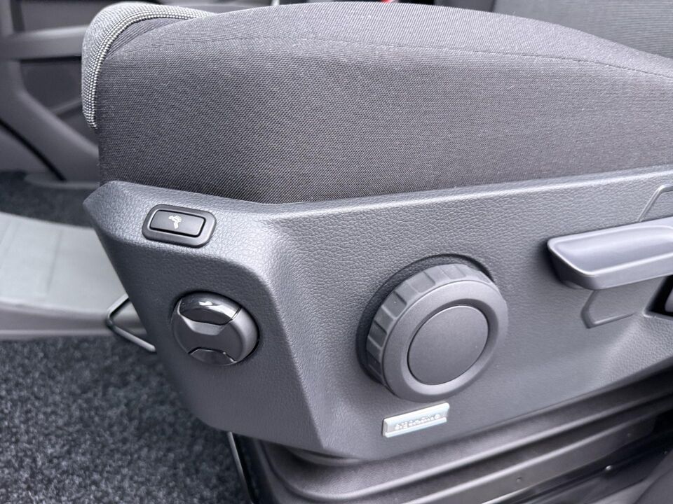 VW-Bedrijfswagens Crafter (GP) 30 2.0 TDI 140 PK Autom. L3H3 Highline