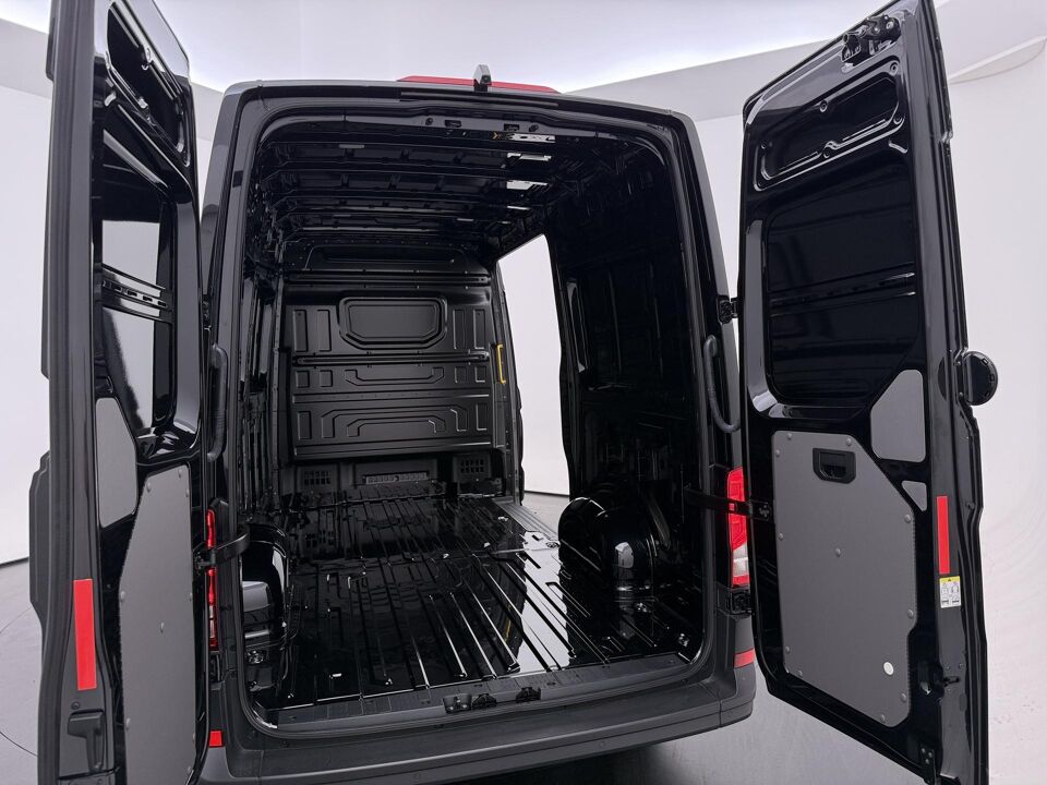 VW-Bedrijfswagens Crafter (GP) 30 2.0 TDI 140 PK Autom. L3H3 Highline