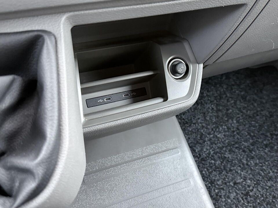 VW-Bedrijfswagens Crafter 35 2.0 TDI 140 PK L3H3 Comfortline EURO VI