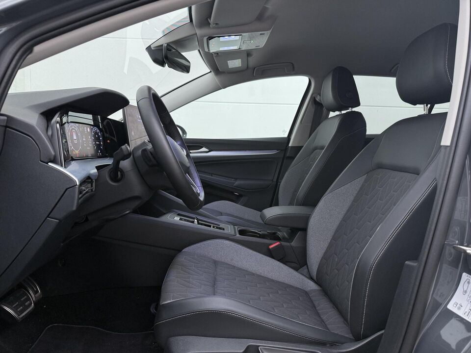 Volkswagen Golf 1.5 eTSI Life Edition