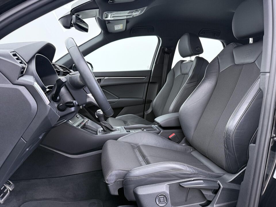 Audi Q3 Sportback 45 TFSIe S-line