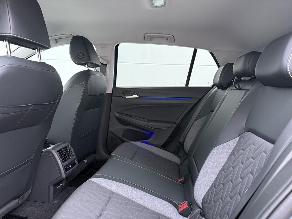 Volkswagen Golf 1.5 eTSI Life Edition