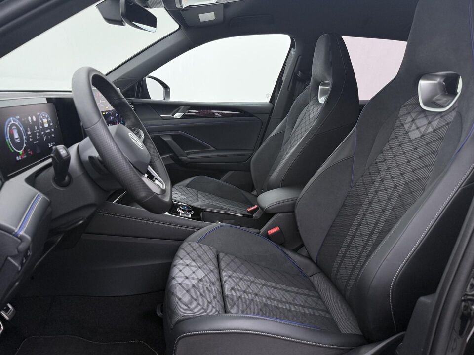 Volkswagen Tiguan 1.5 eHybrid R-Line Edition
