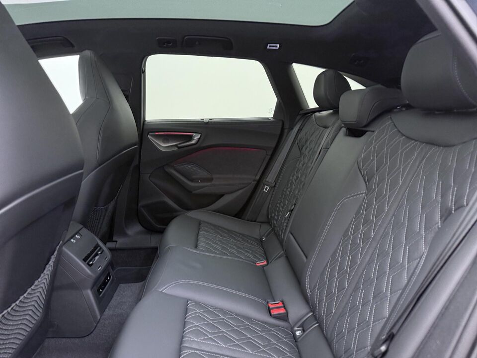 Audi A5 Avant 367PK e-hybrid Quattro Competition