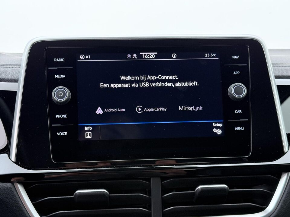 Volkswagen T-Roc 1.5 TSI R-Line