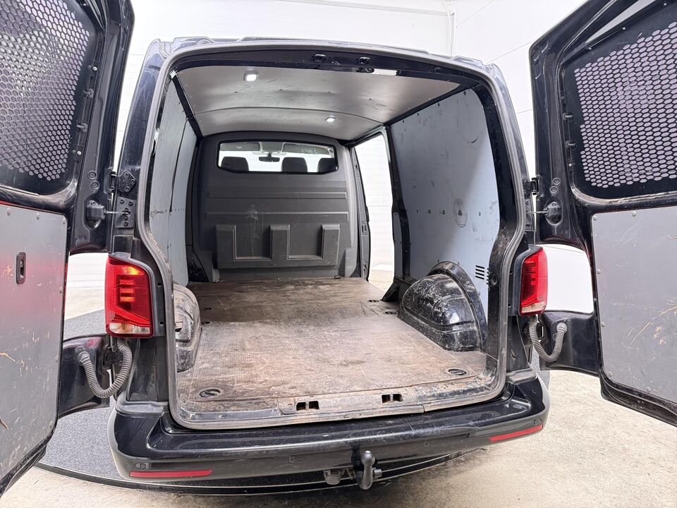 VW-Bedrijfswagens Transporter 2.0 TDI L2H1 28