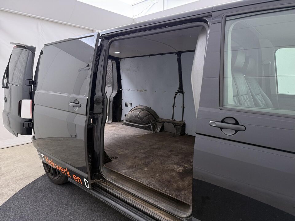 VW-Bedrijfswagens Transporter 2.0 TDI L2H1 28