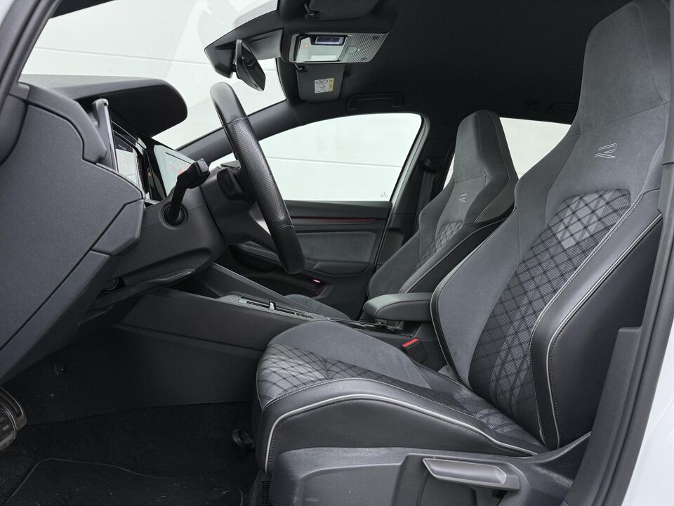 Volkswagen Golf Variant 1.5 eTSI R-Line