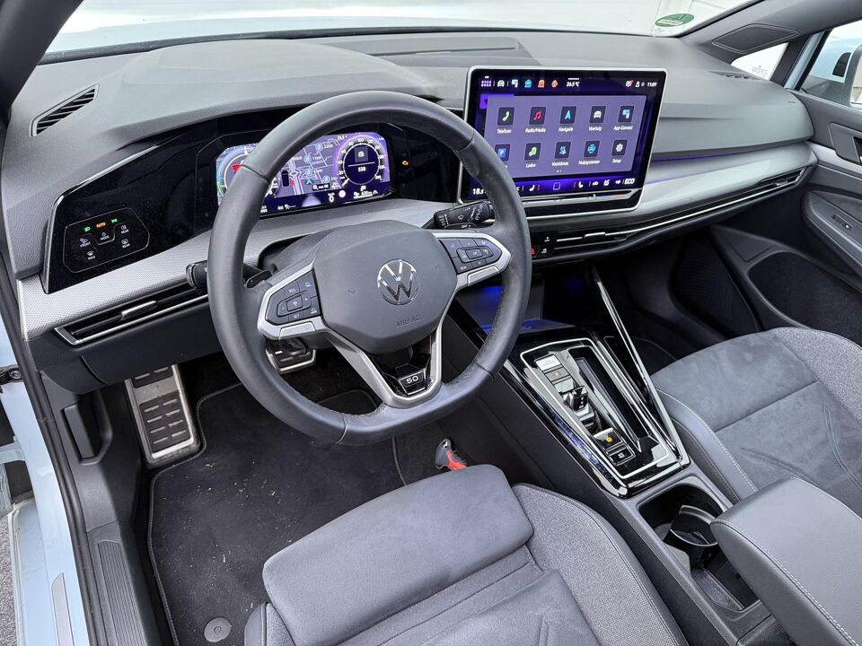 Volkswagen Golf 1.5 eHybrid 50 Edition