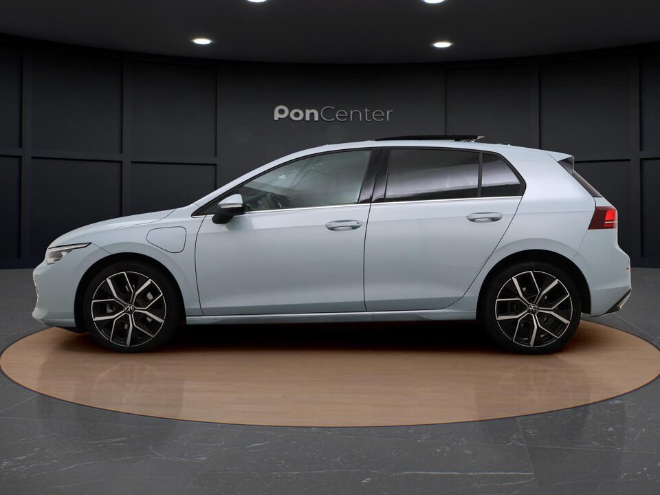 Volkswagen Golf 1.5 eHybrid 50 Edition