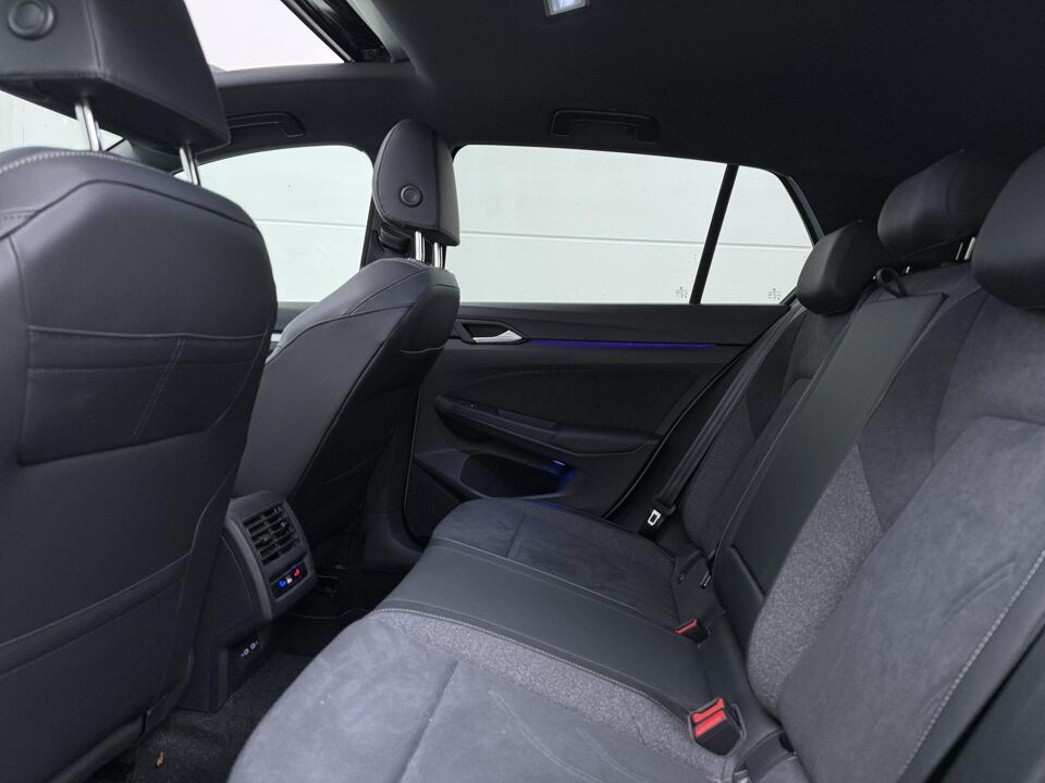 Volkswagen Golf 1.5 eHybrid 50 Edition