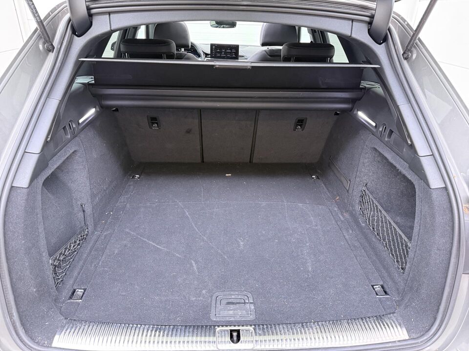Audi A4 Avant 35 TFSI S-line